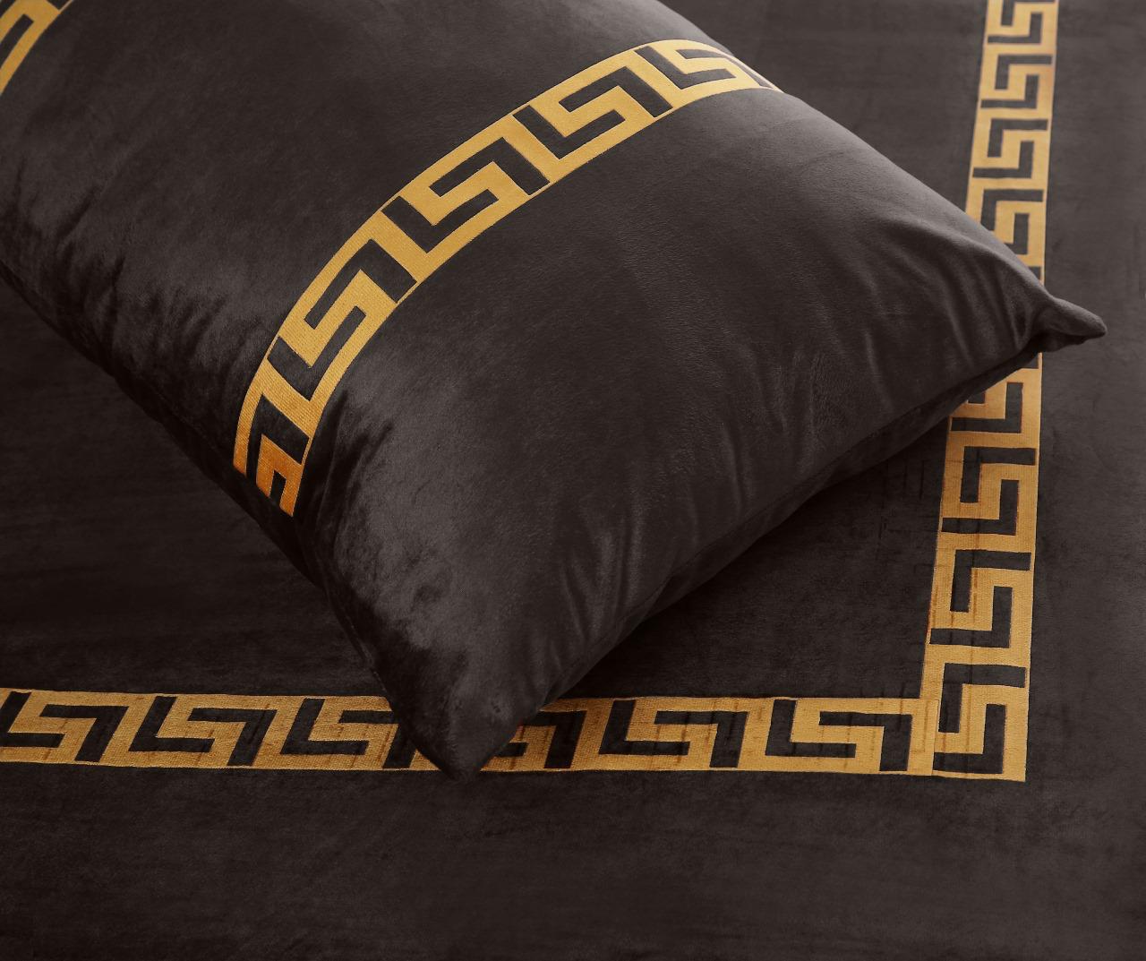 3PC Embossed Velvet Aplic Bridal Bedset