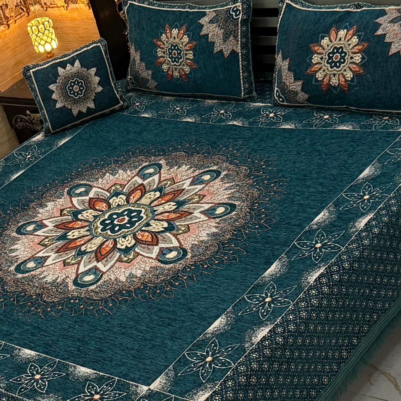 4Pc Velvet Jaquard Bedsheet