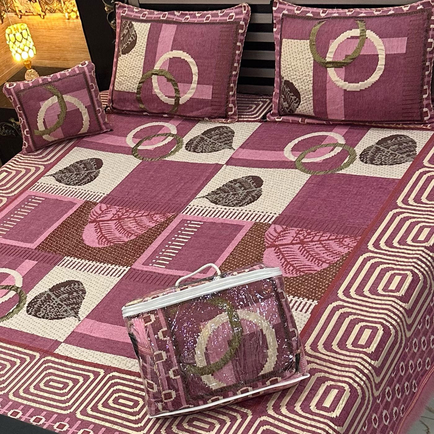 4Pc Velvet Jaquard Bedsheet