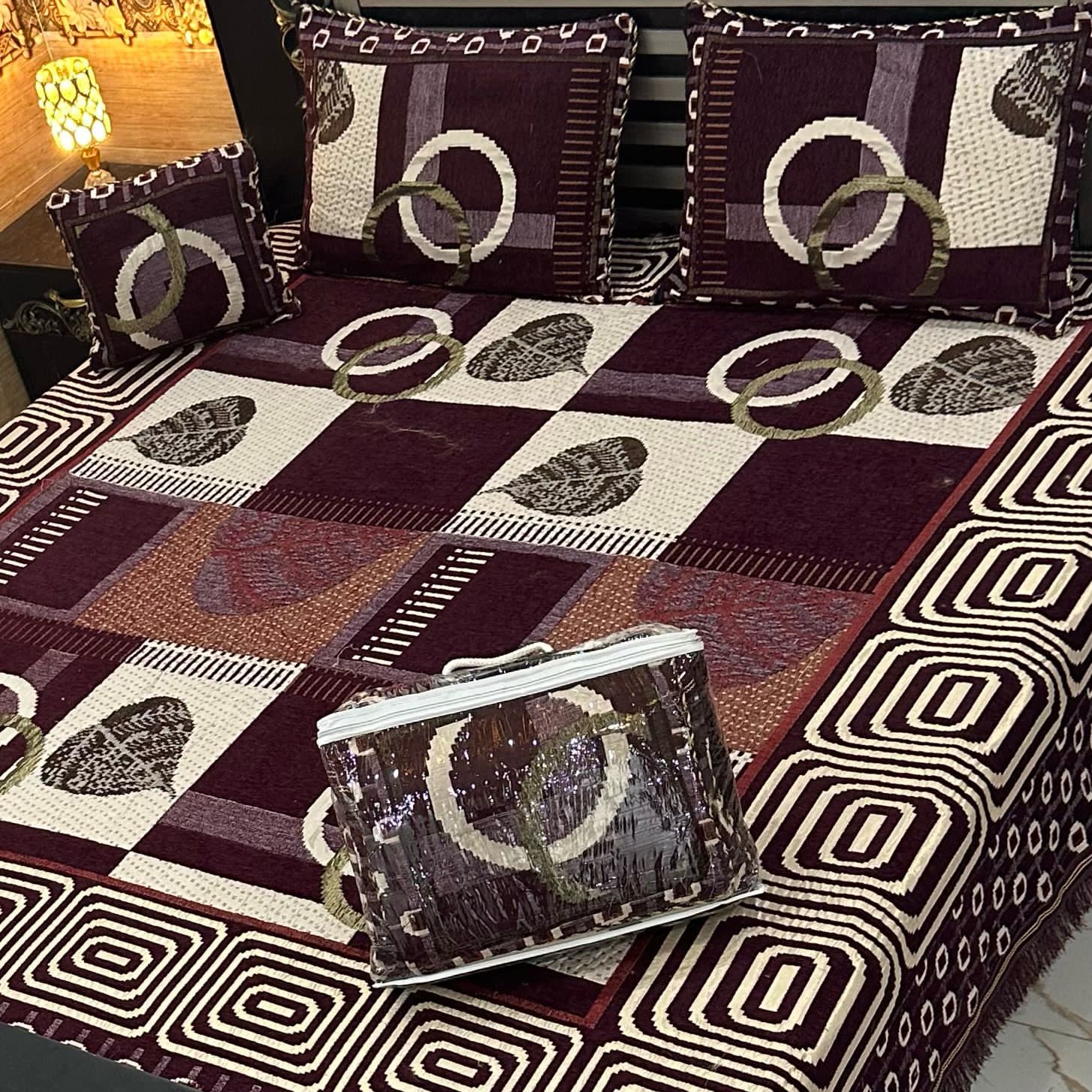 4Pc Velvet Jaquard Bedsheet