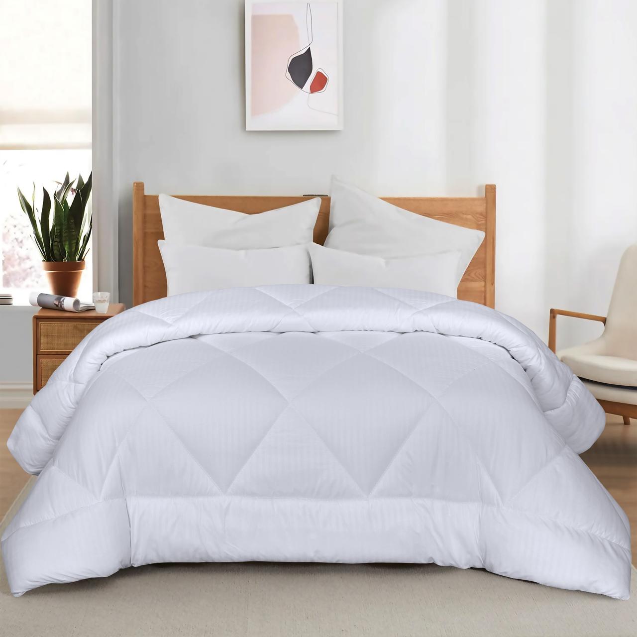 Premium White Quilted Comforter – Soft, Warm & Luxury Bedding