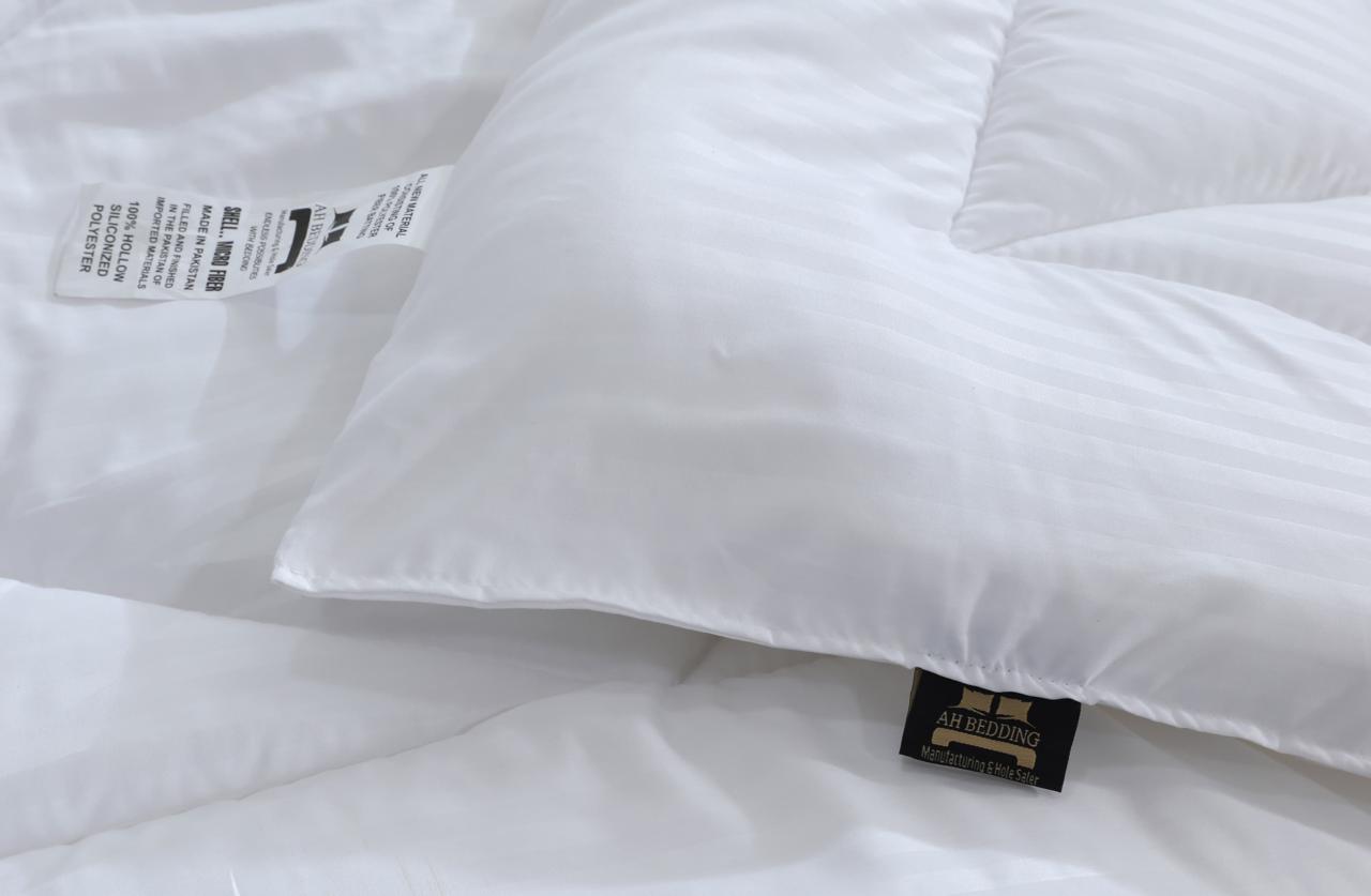 Premium White Quilted Comforter – Soft, Warm & Luxury Bedding